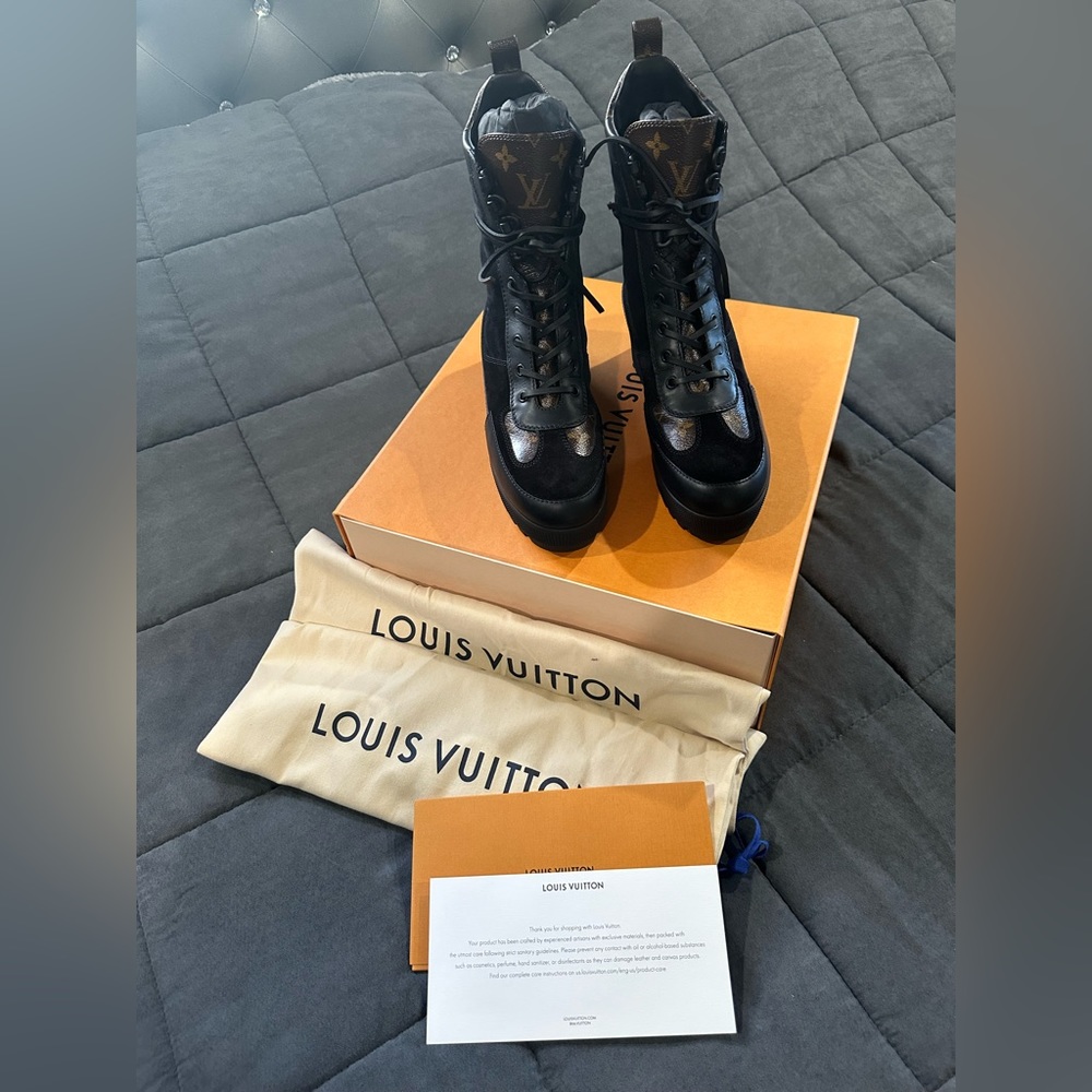 Laureate Platform Desert Boot